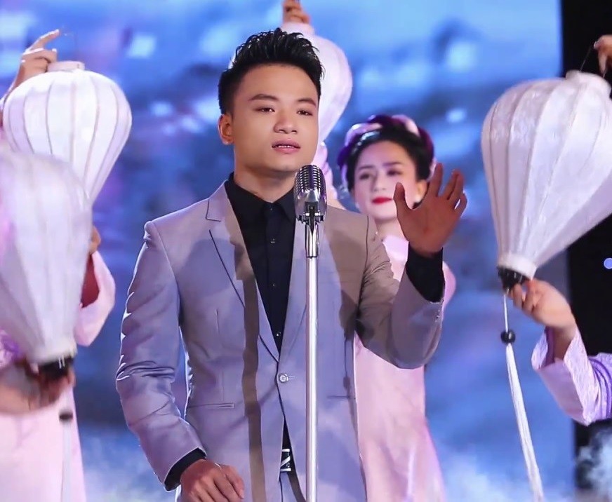 <p style="text-align: center;"><span style="color: #ffffff;">TRUNG NGHĨA -</span> <span style="color: #ff0000;">Ca sĩ</span></p> - Ý kiến khách hàng